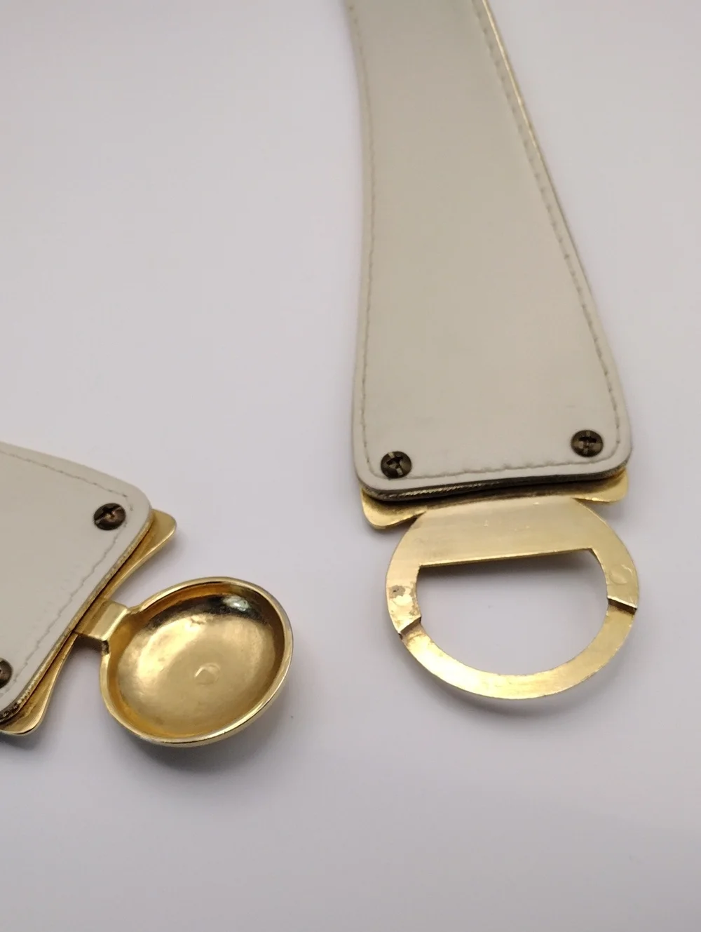 80s Gold Metallic Vegan Leather Waist Belt with Metal Interlocking Buckle